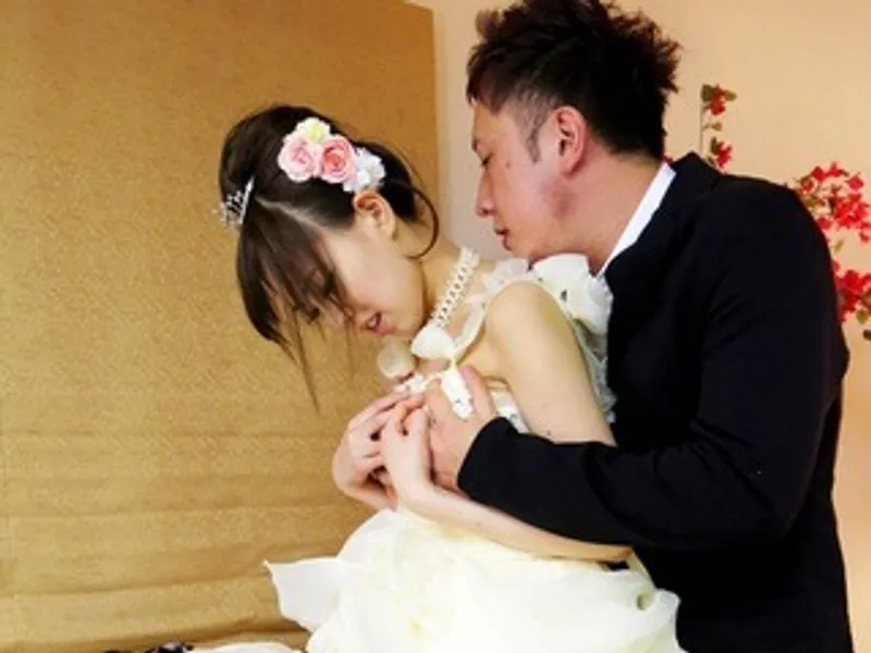 Cô dâu bị tiền bối ép quan hệ trong đêm trước ngày cưới