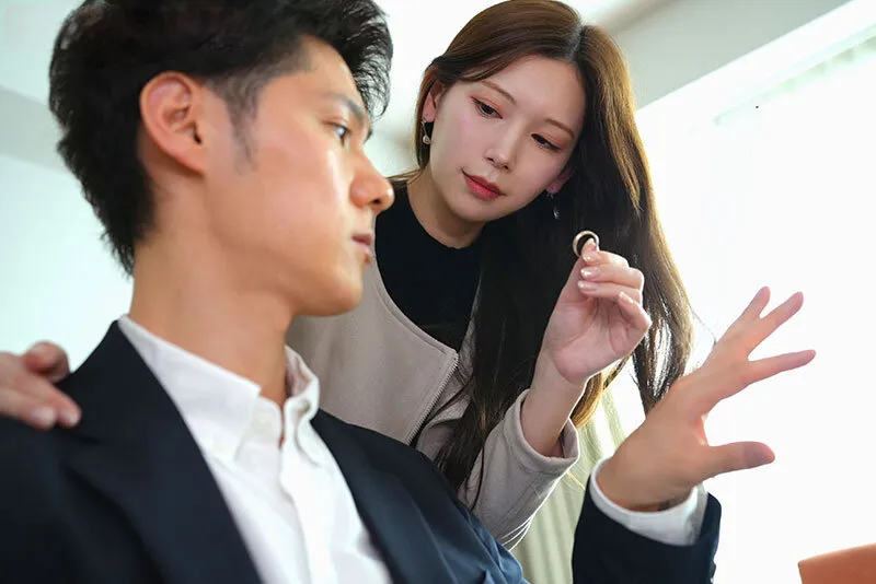 Người vợ đi đi giã ngoại, ông xã ở nhà bị nhỏ em vợ yêu gạ đụ không trượt phát nào